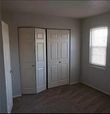 6916 NW Chapel Woods Ln — Photo 5