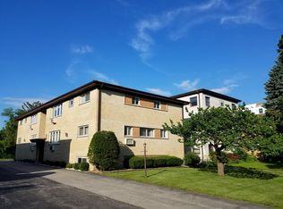 507 Summit Ave APT 1F, Park Ridge, IL 60068