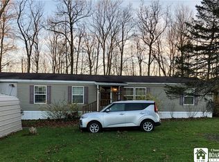 149 High Acres Dr, Bemus Point, NY 14712