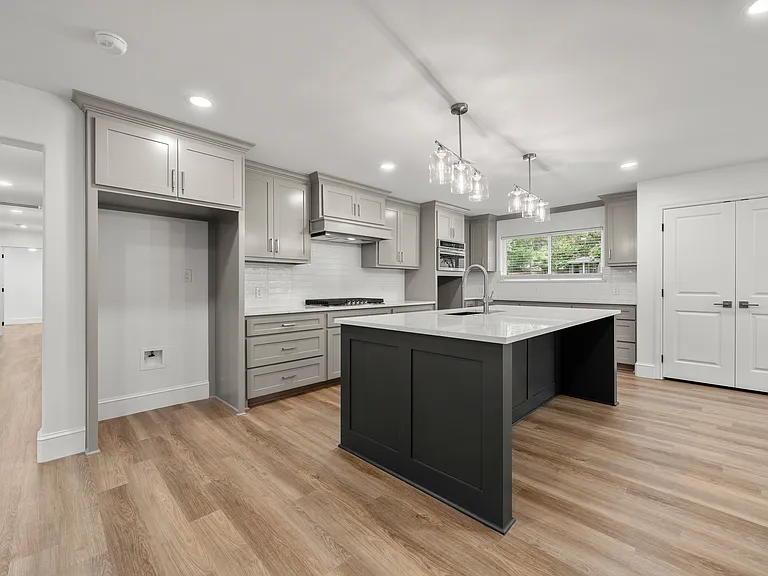 52055 Lockwood Dr — Photo 13