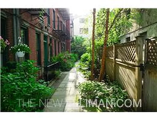 Rented by Douglas Elliman | media 17