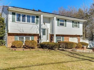 16 Lexington Rd, Howell, NJ 07731
