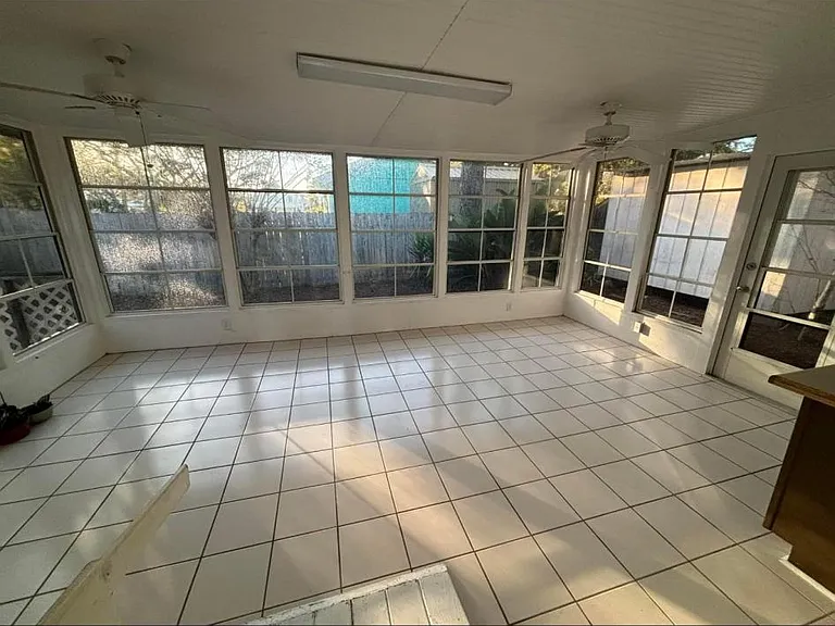 5587 Mobile Ave — Photo 10