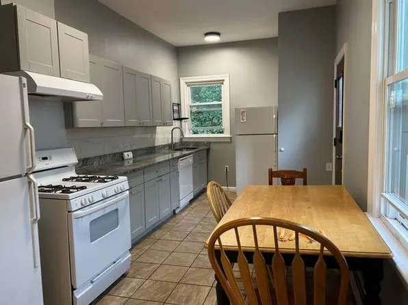 21 Weston St, Waltham, MA
