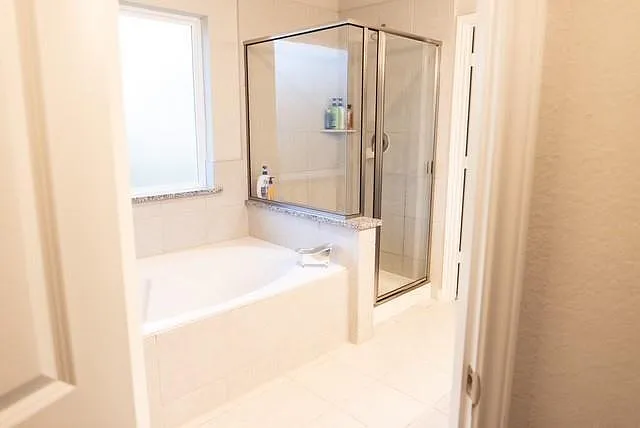 249 Crestview Dr — Photo 2