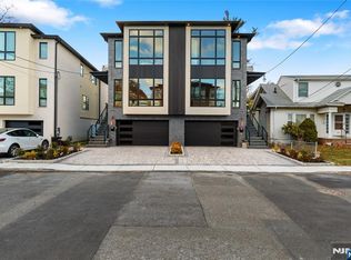 811 Jassamine Way, Fort Lee, NJ 07024