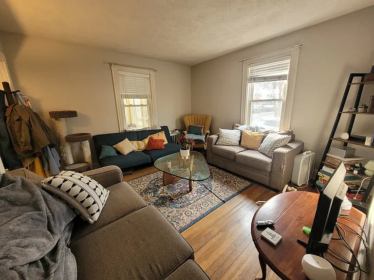 38 Jewett St — Photo 4