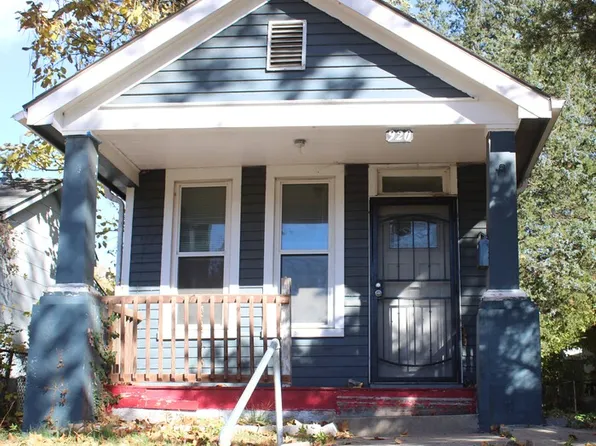 920 Osage St, Leavenworth, KS 66048