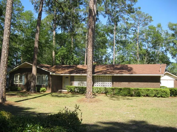 177 Conway Dr, Jesup, GA 31545