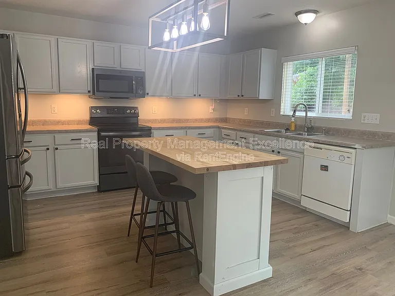 173 Steam Engine Way — Photo 10
