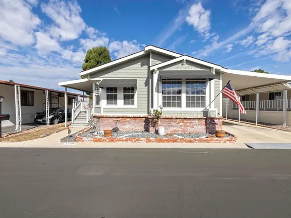 21205 Willow Weed Way, Santa Clarita, CA 91351