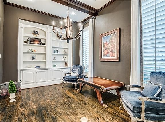 4th image of 2910 Gentle Creek Trl