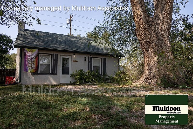 1st image of 1137 Van Buren St