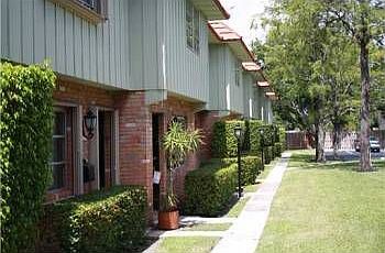 1st image of 76 NE 20th Ct