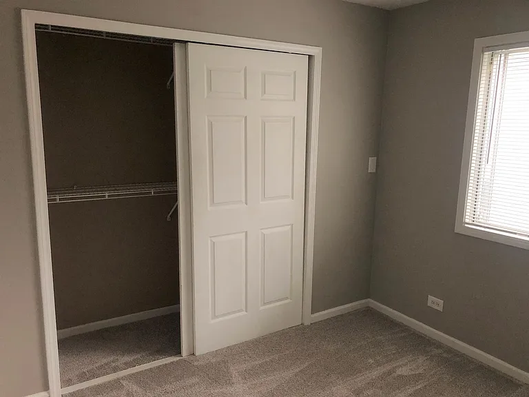 448 Independence Ln — Photo 17