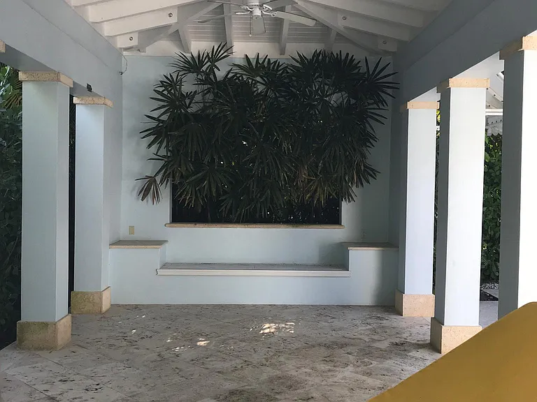 1037 Alfonso Ave — Photo 19
