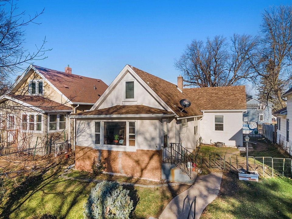 1st image of 799 Orange Ave E