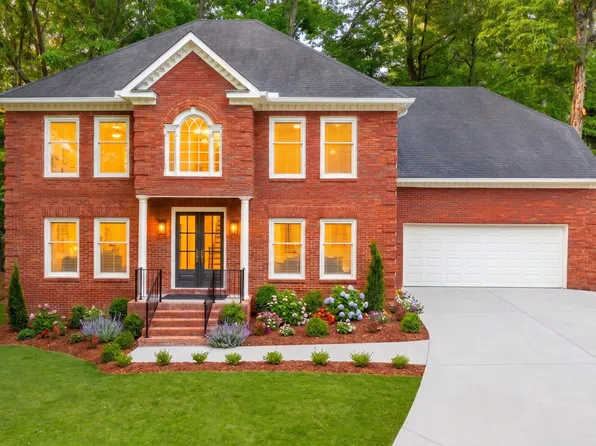 2352 Brittany Ln, Marietta, GA 30062