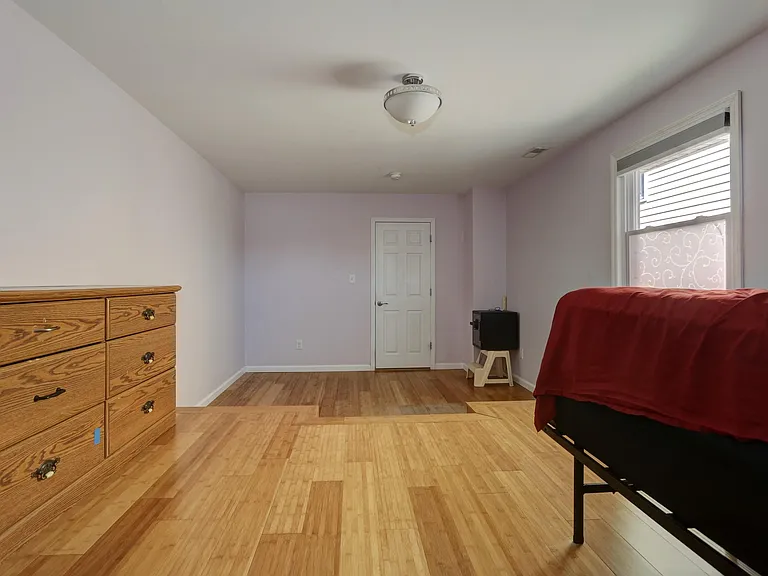 361 N Richmond Ave — Photo 22