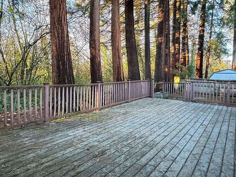 1340 SW Timian St — Photo 30