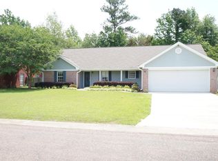 149 Drake Cir, Columbus, MS 39702