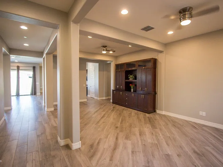 9775 W Rowel Rd — Photo 26