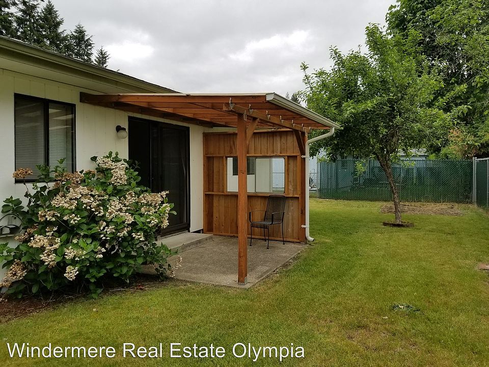 2nd image of 2220A McIver Ct SW