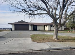 306 N Crestview Drive, Moses Lake, WA 98837