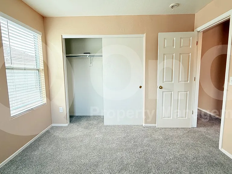 6022 N Florence Ave — Photo 13
