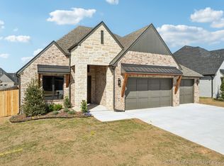 13714 S 21st St E, Bixby, OK 74008