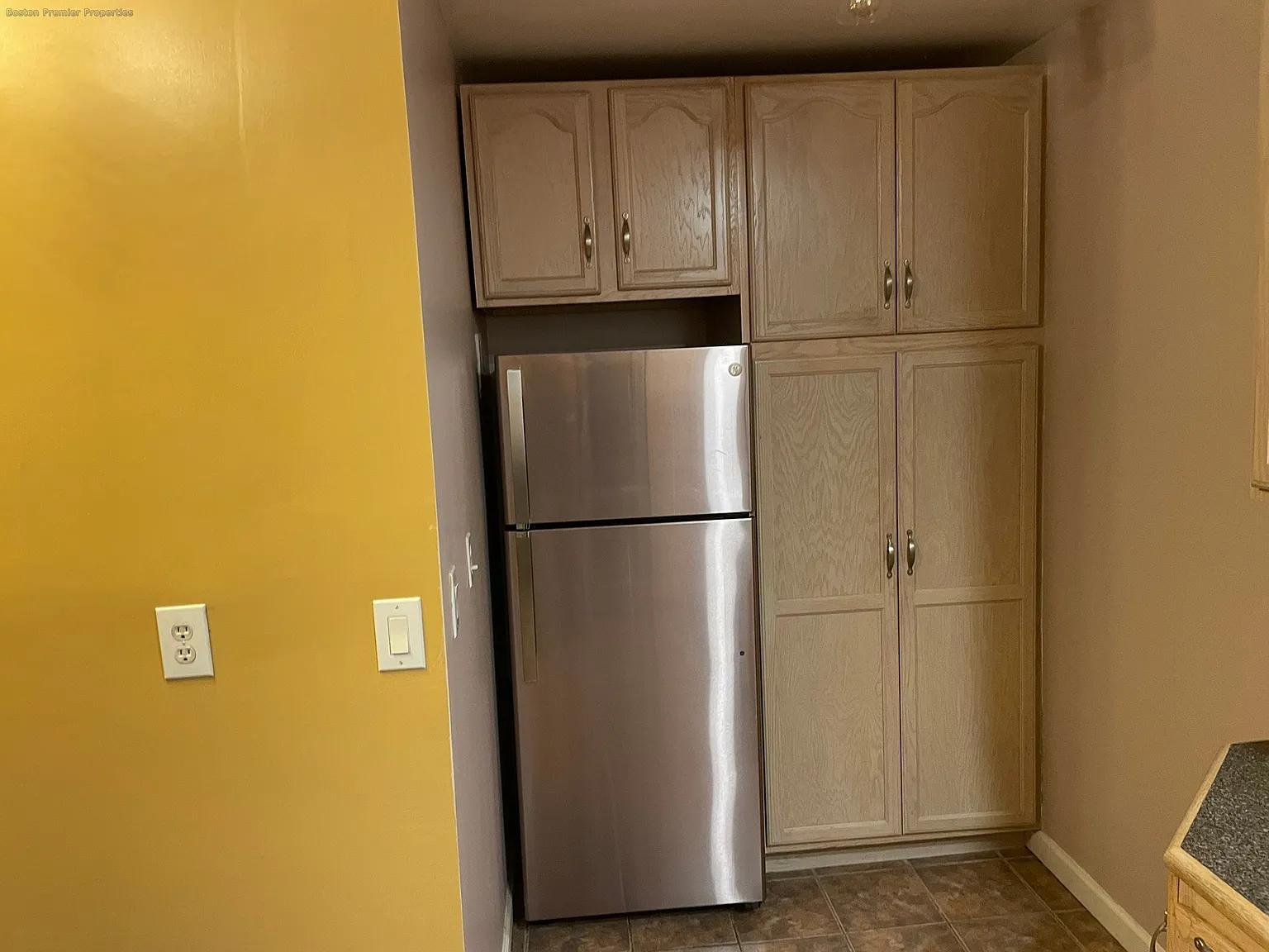 2 bed, 1.0 bath, 1050 sqft, $2,500 — Photo 4