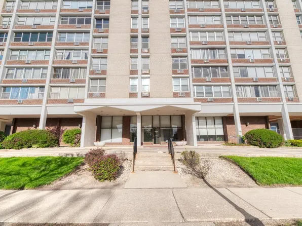 33 N Main St APT 11C, Lombard, IL 60148