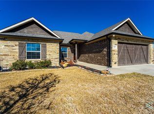 103 Oak Springs Loop, Mabank, TX 75147