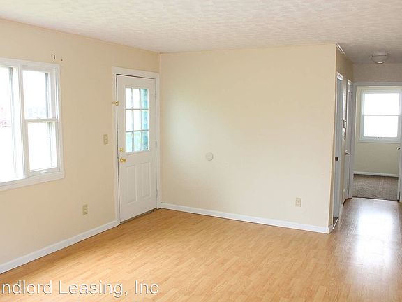 2nd image of 363 Pasadena Ave