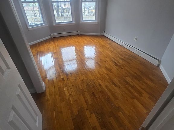 5th image of 114 Watson Ave Floor 2