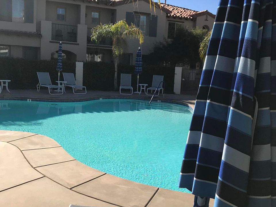 1st image of 500 Acorn Way #5