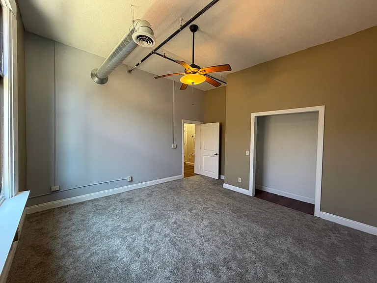 400 N Main St #340 — Photo 6