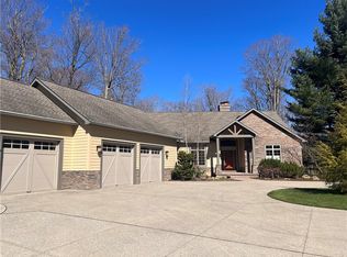 6398 Naeff Rd, Fairview, PA 16415