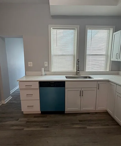 2105 E Federal St — Photo 9
