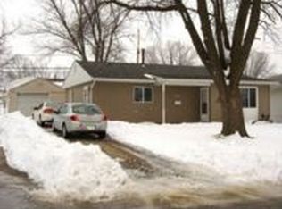 1053 Regent St NE, Cedar Rapids, IA