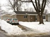 1053 Regent St NE photo 1