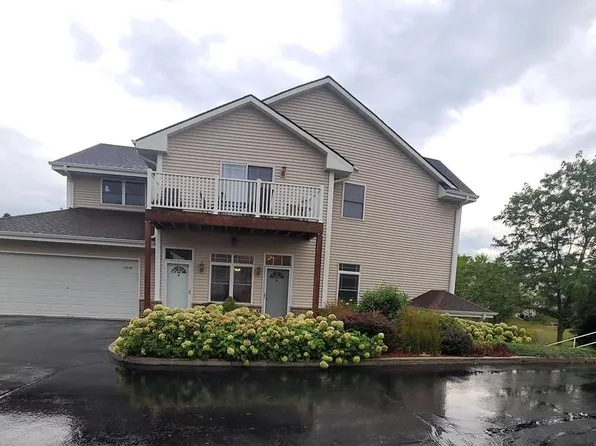 475 East Veterans WAY #4, Mukwonago, WI 53149