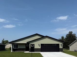 1205 G Ave, Vinton, IA 52349