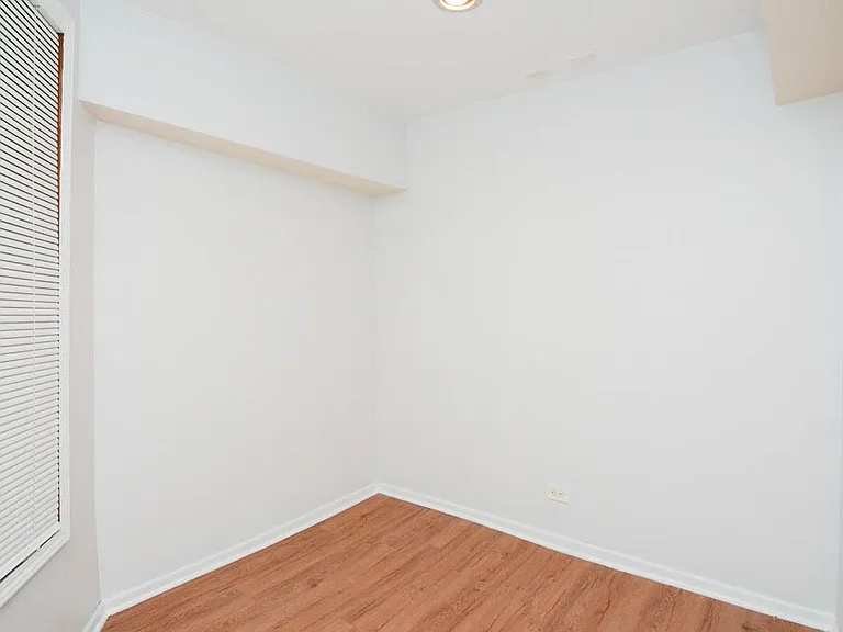 2347 W 24th Pl #FG — Photo 17