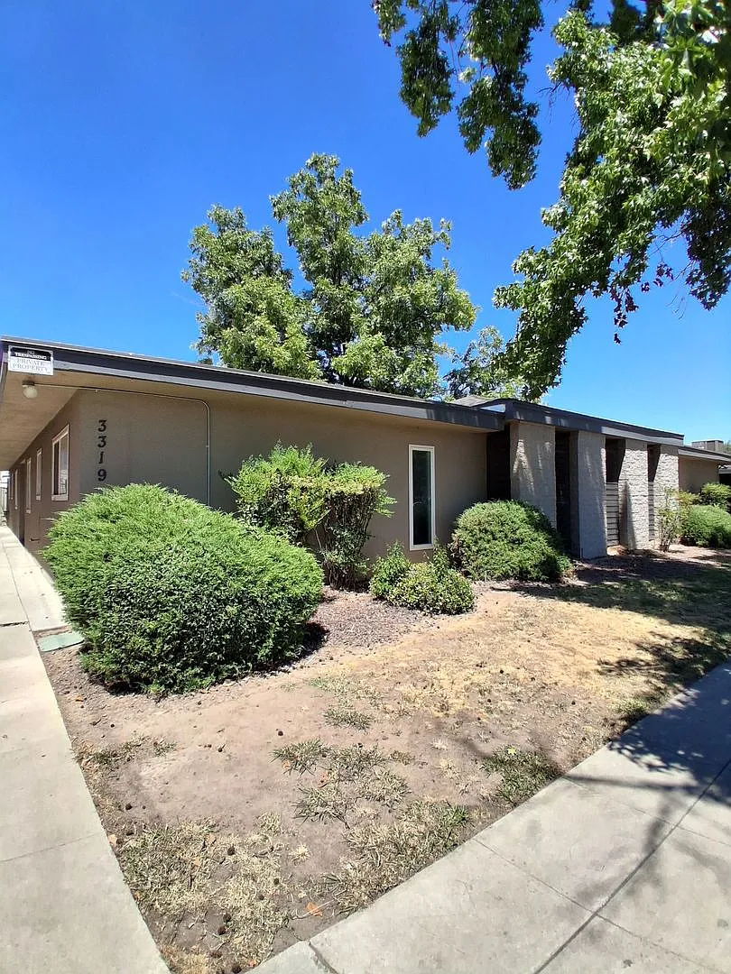 3319 E. Fairmont Ave. — Photo 1