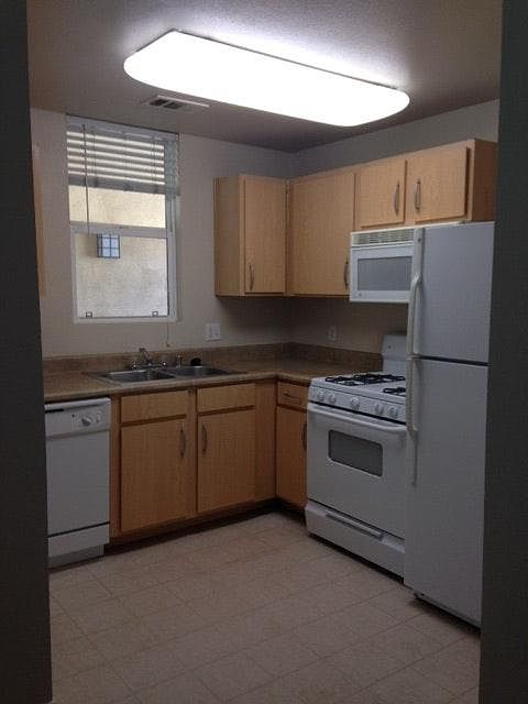 Spacious Kitchen!