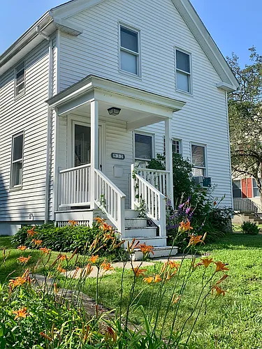 32 2nd St Photo 1