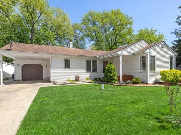 127 Blessin St, Trail Creek, IN 46360
