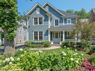 887 Ash St, Winnetka, IL 60093