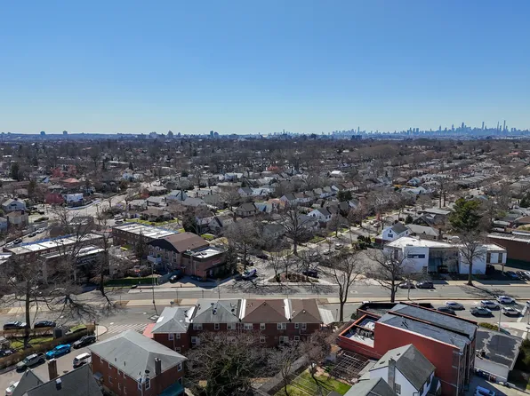 24-65 Francis Lewis Boulevard image 33 of 40